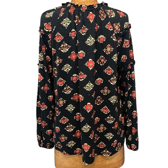 Wonderly 100% Cotton Long Sleeved Knit Blouse in Navy with Floral Design - Picture 9 of 9